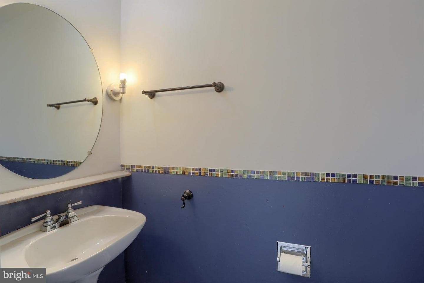 1 Grandview Court photo 17