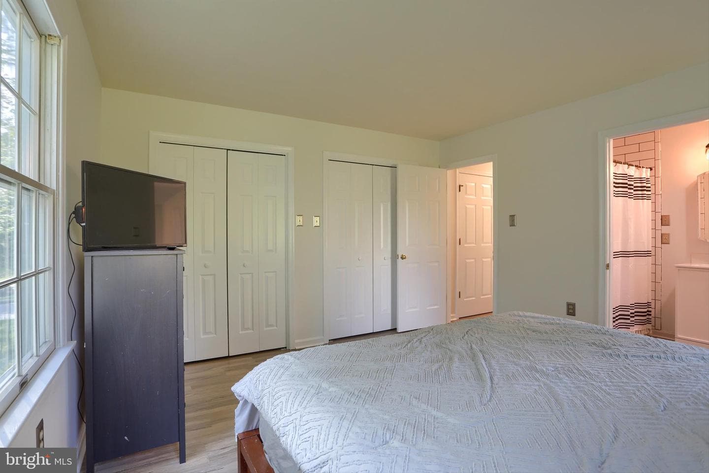 1 Grandview Court photo 19
