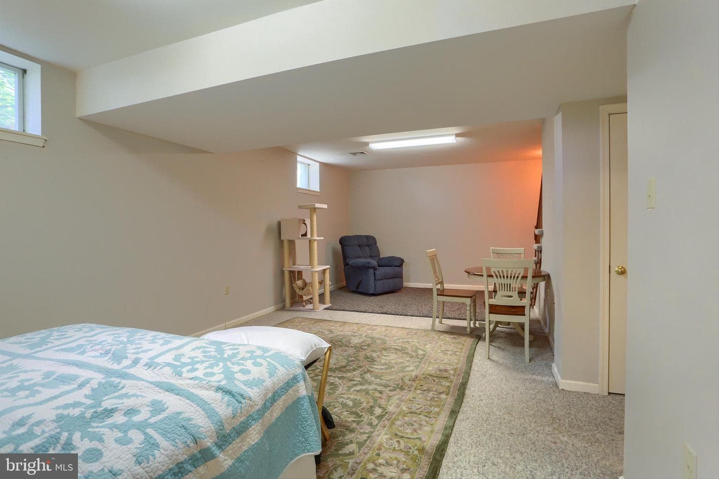 1 Grandview Court photo 22