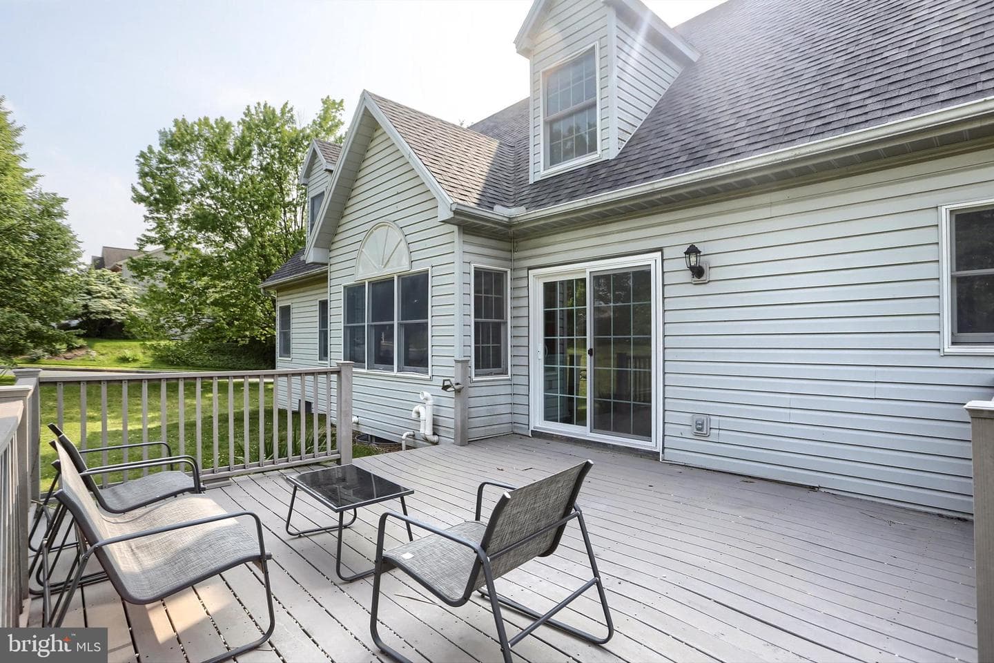 1 Grandview Court photo 37