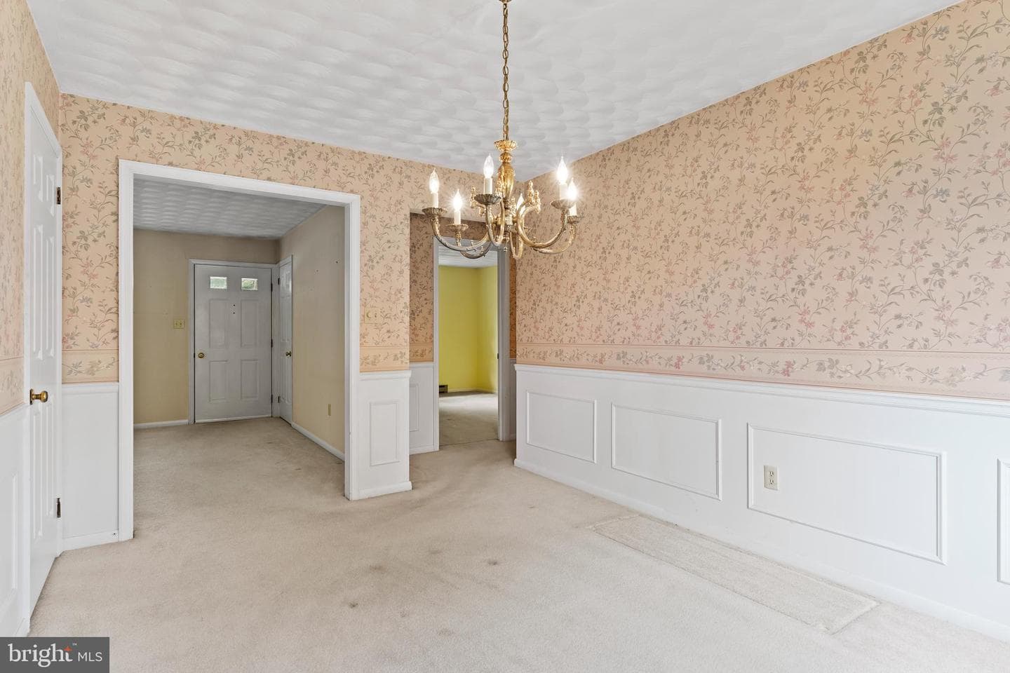 701 Robert Street photo 11