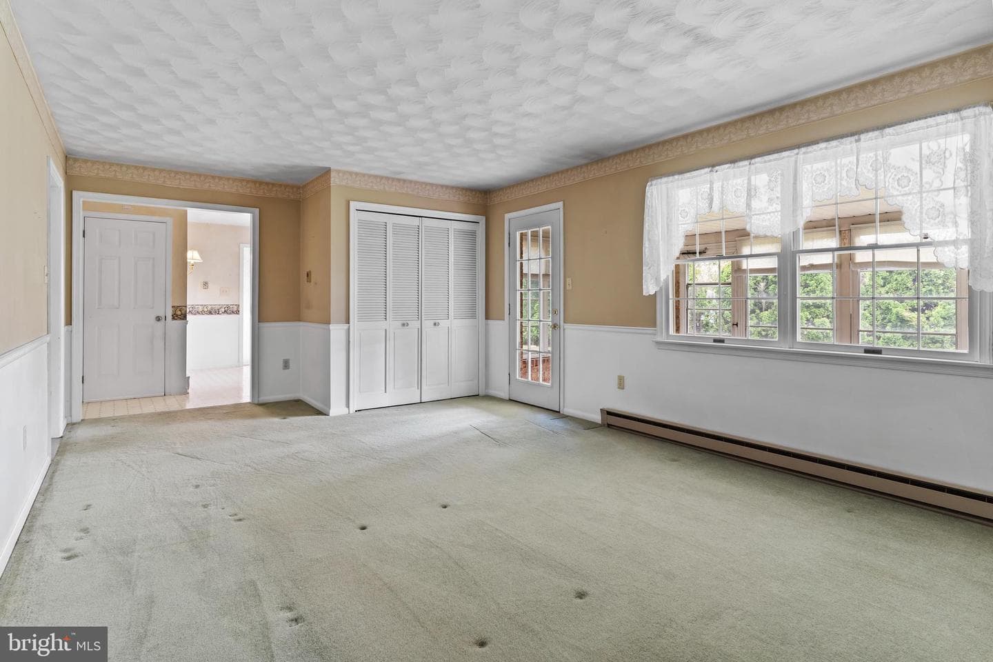 701 Robert Street photo 14