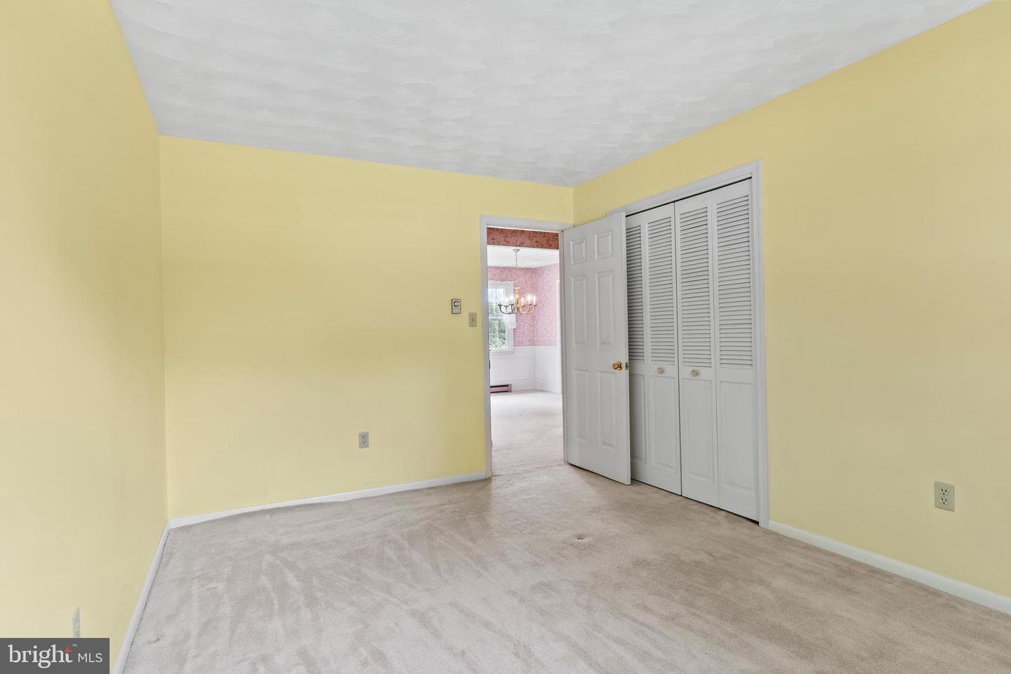 701 Robert Street photo 16
