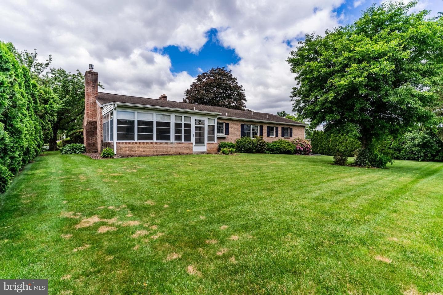 701 Robert Street photo 26