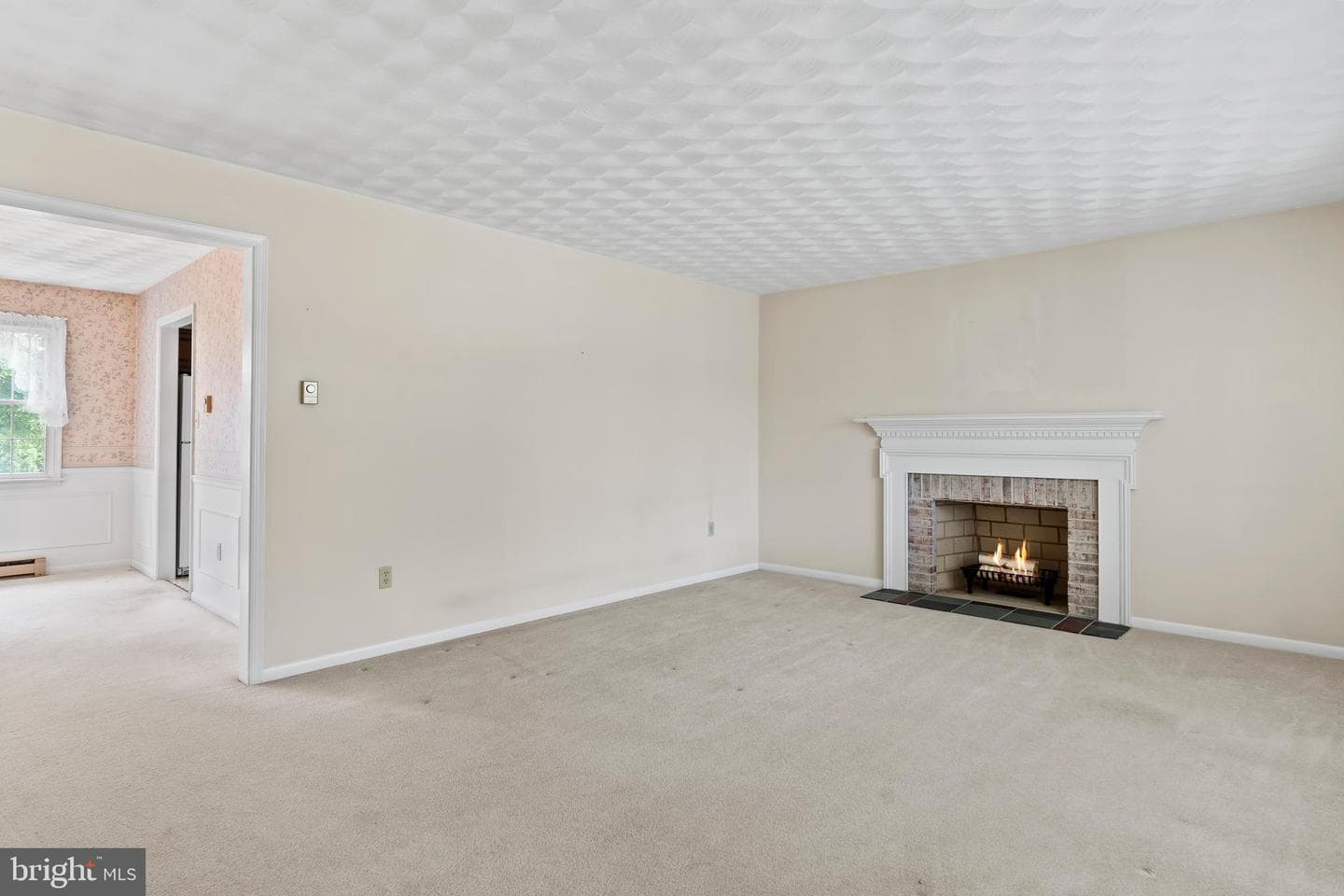 701 Robert Street photo 4