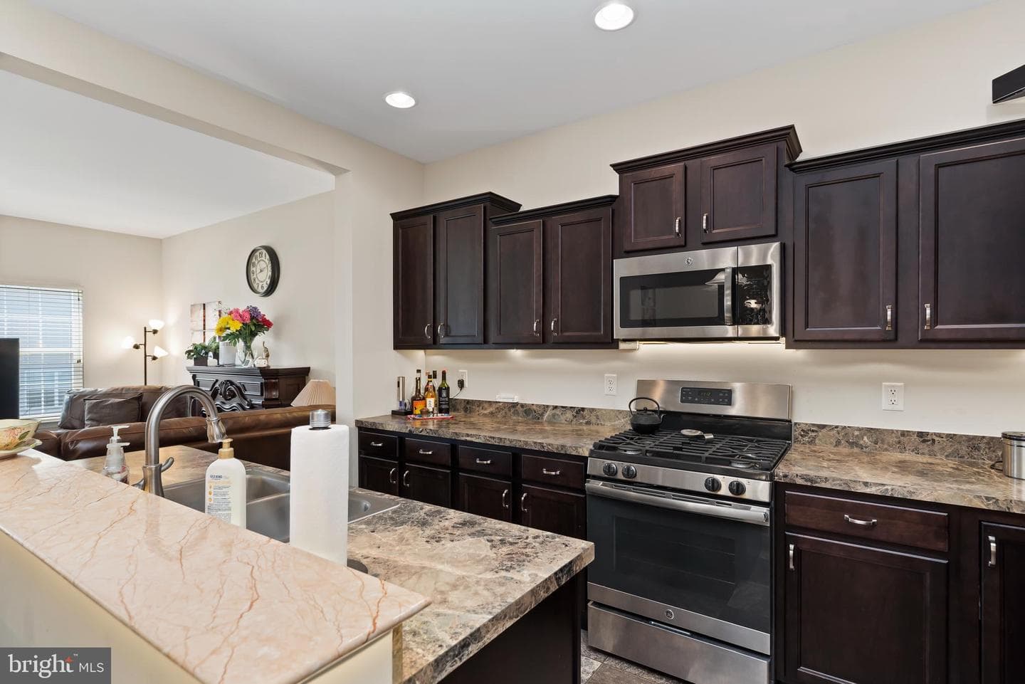 1770 Fairbank Lane photo 8