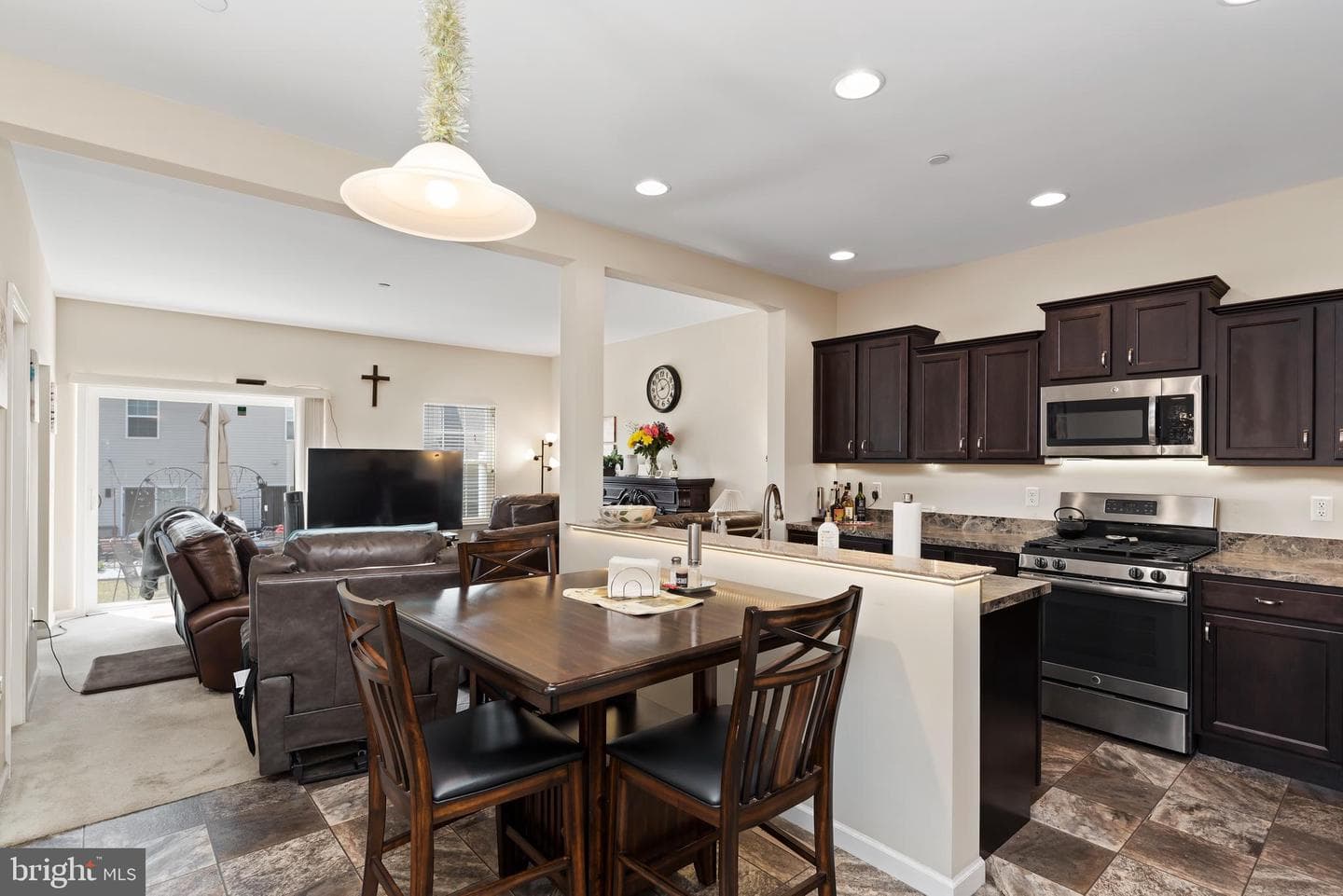 1770 Fairbank Lane photo 9