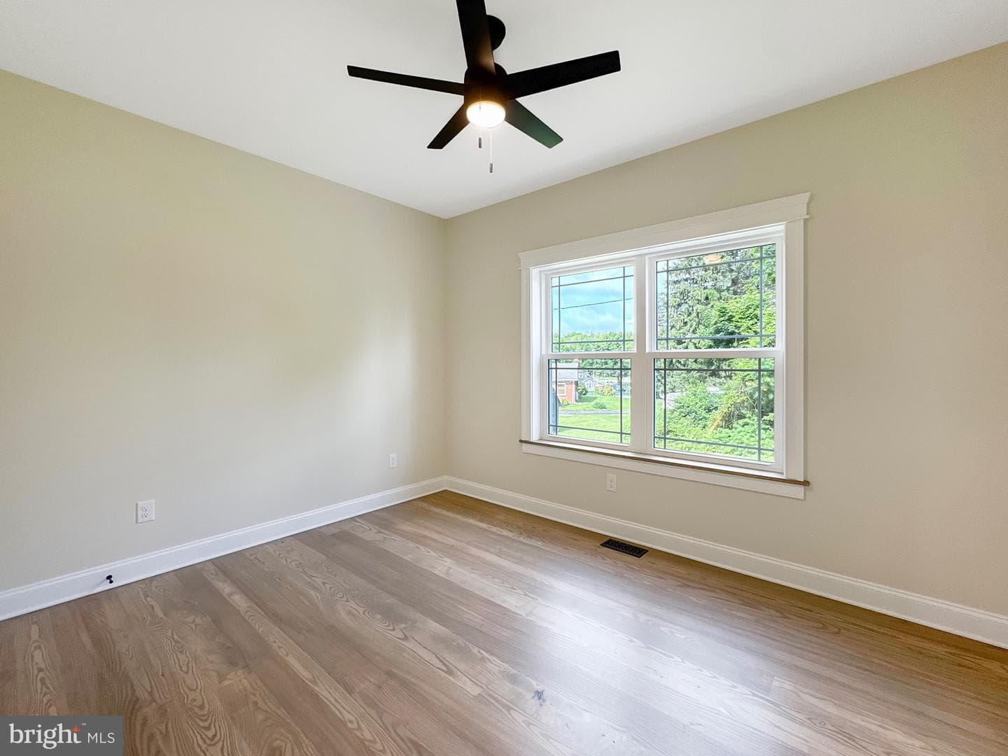 38 Kenwood Ave photo 16