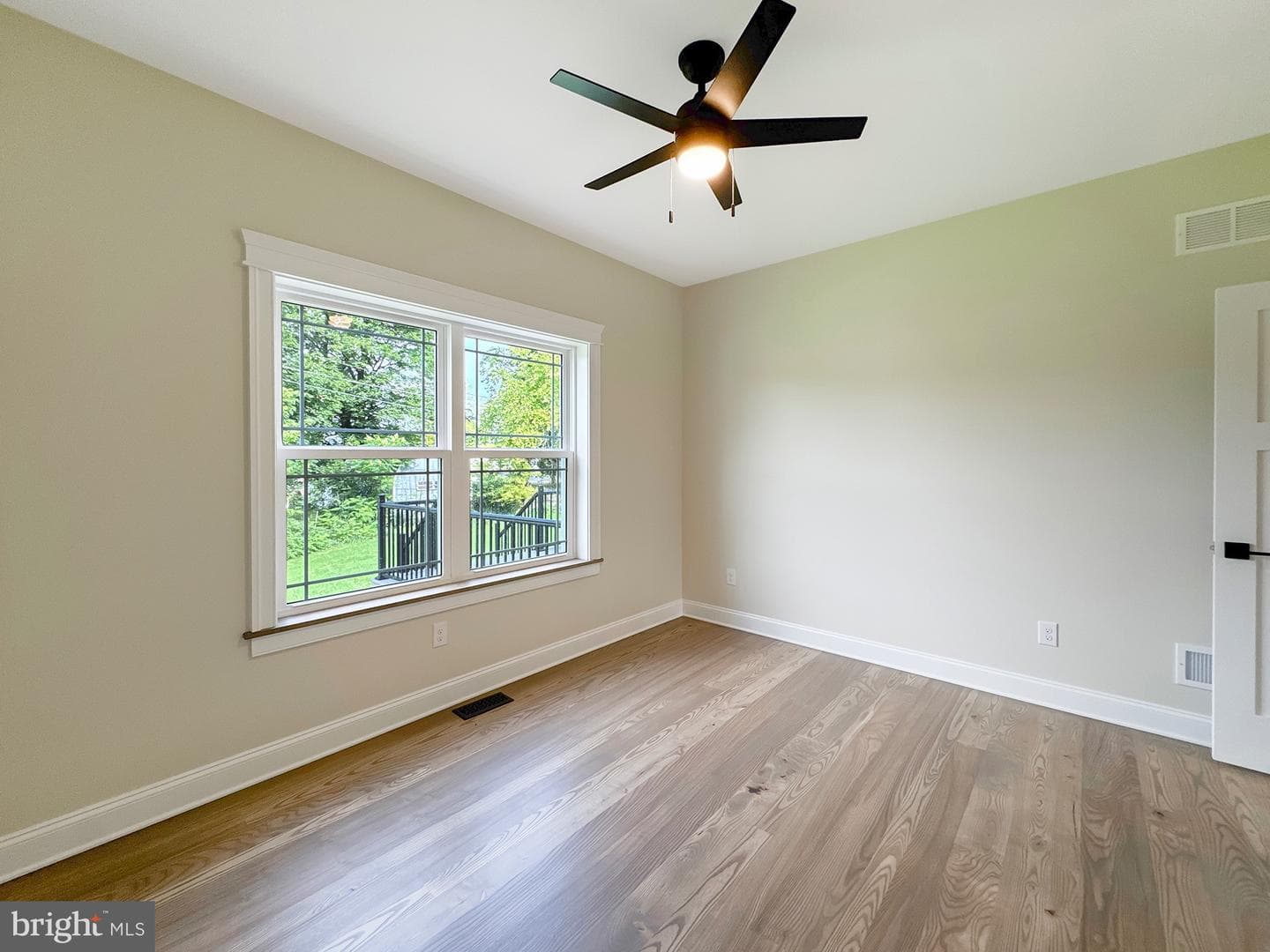 38 Kenwood Ave photo 17