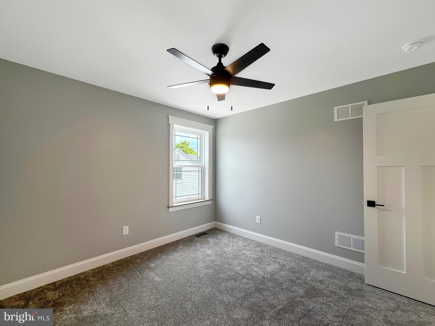38 Kenwood Ave photo 32
