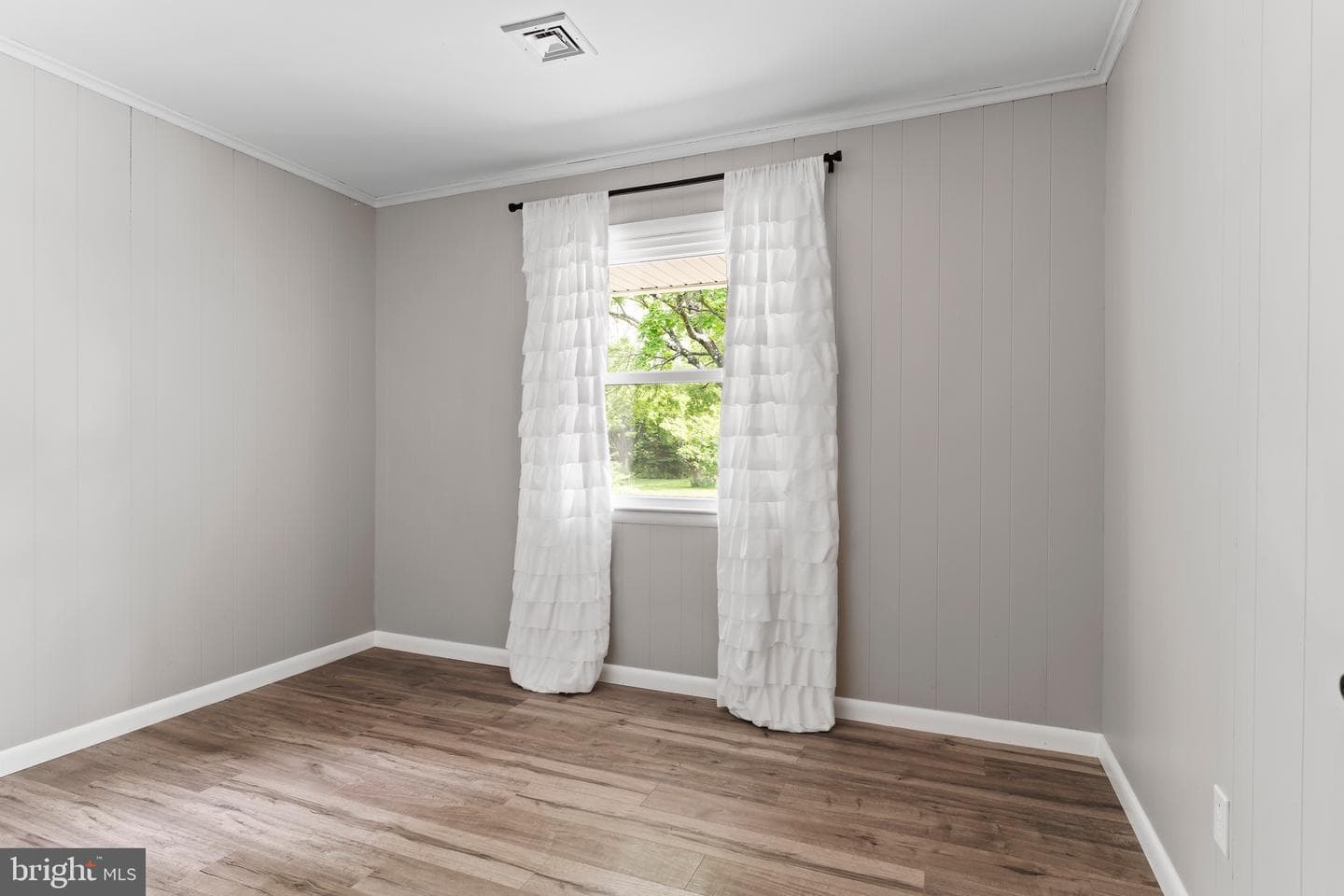 106 Locust Way photo 34