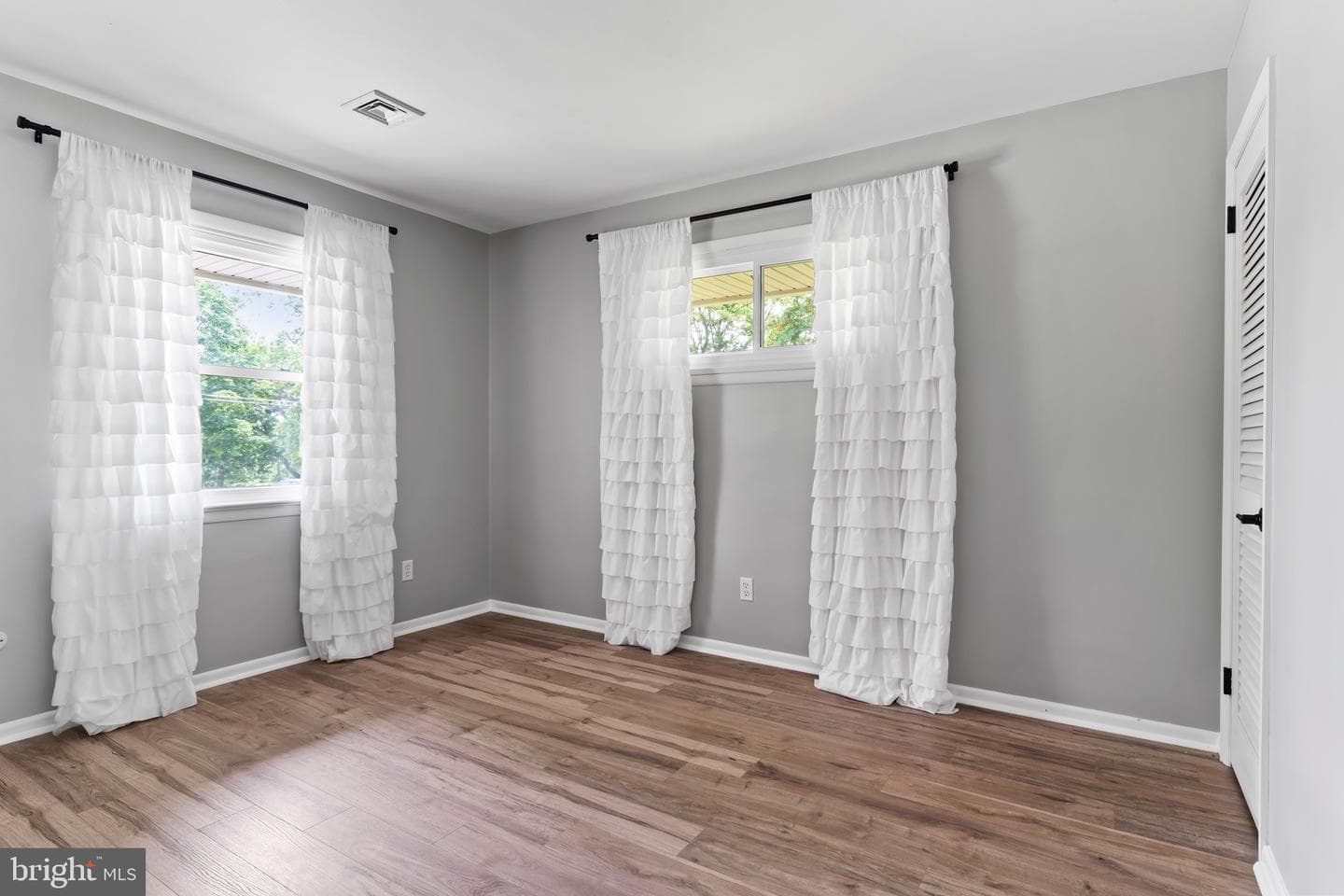 106 Locust Way photo 35