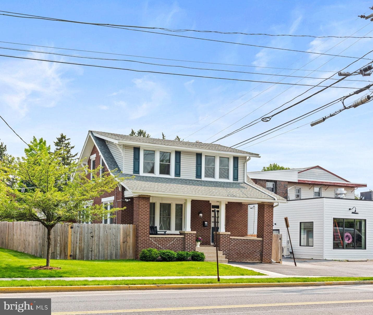 506 W High Street photo 1