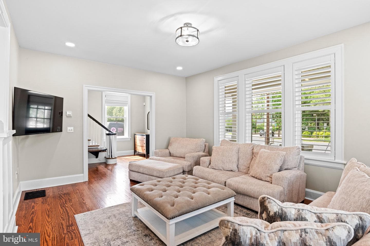 506 W High Street photo 10