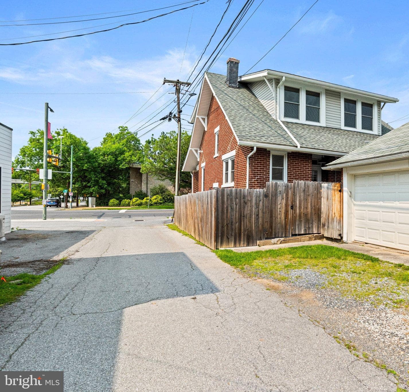 506 W High Street photo 34