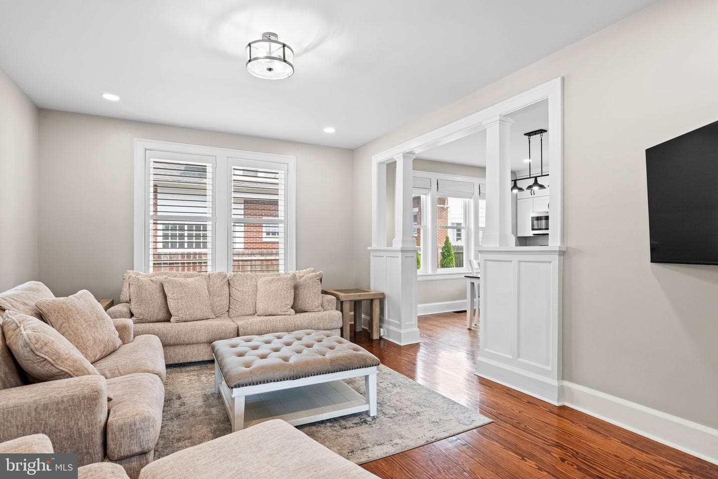 506 W High Street photo 8
