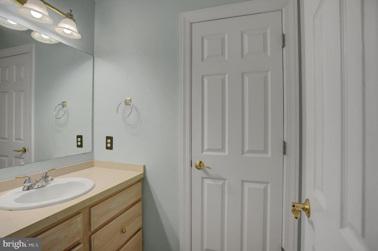 7 Jessica Drive photo 42