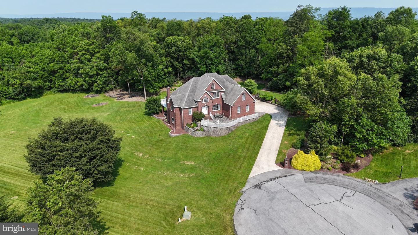 7 Jessica Drive photo 81