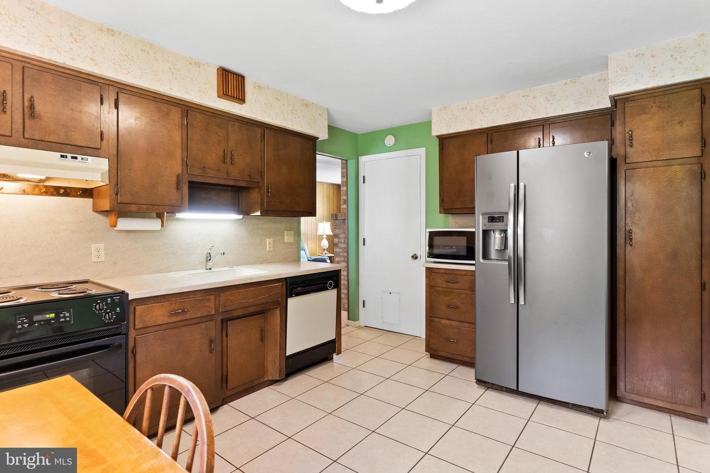 127 Holly Drive photo 4