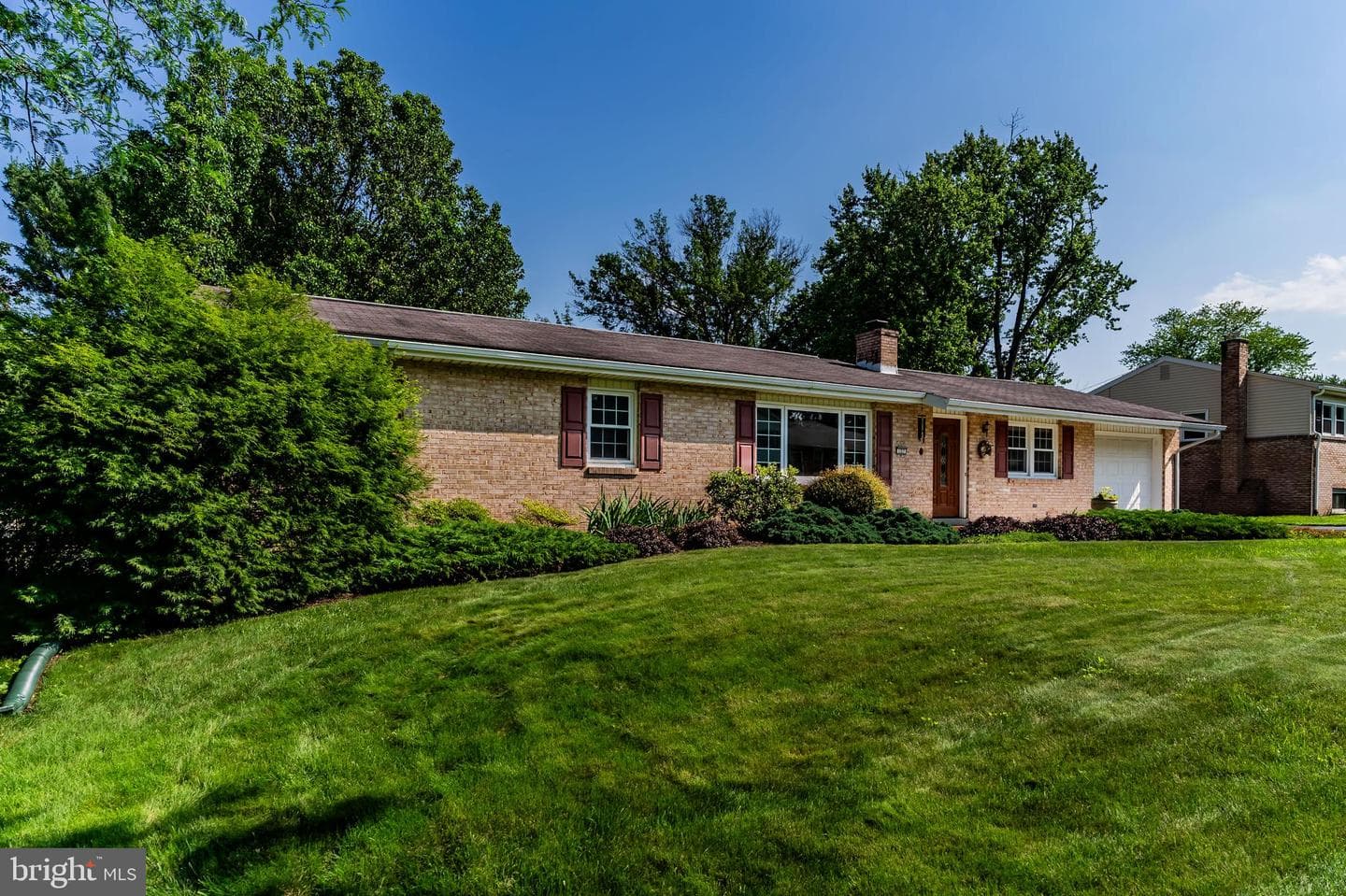 127 Holly Drive photo 6