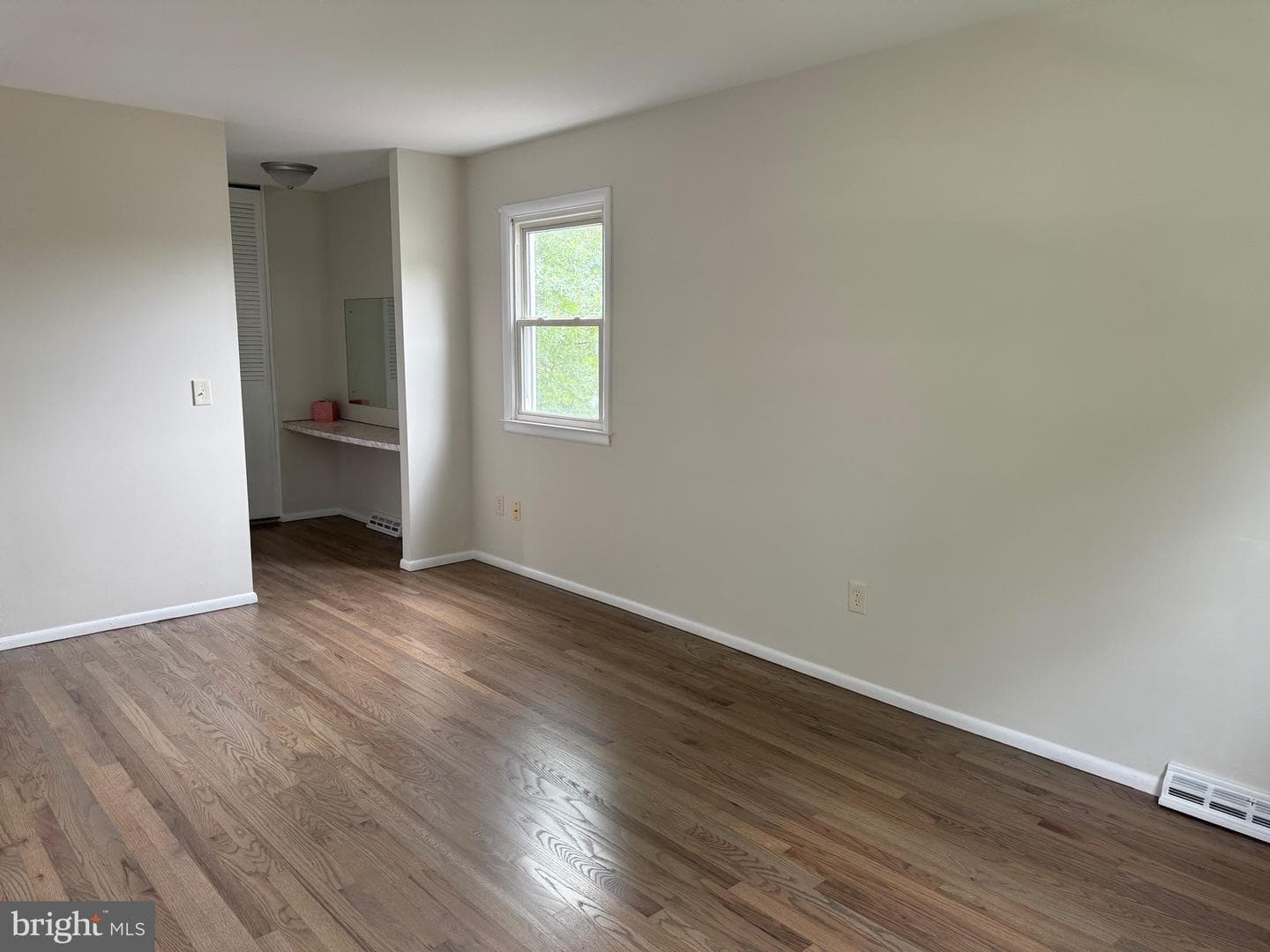 4910 Shasta Way photo 14