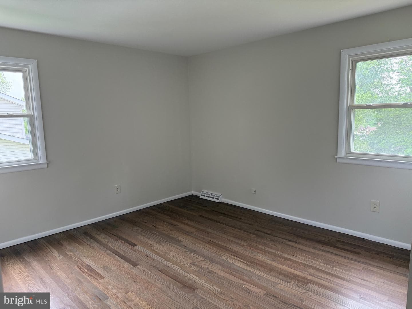 4910 Shasta Way photo 18