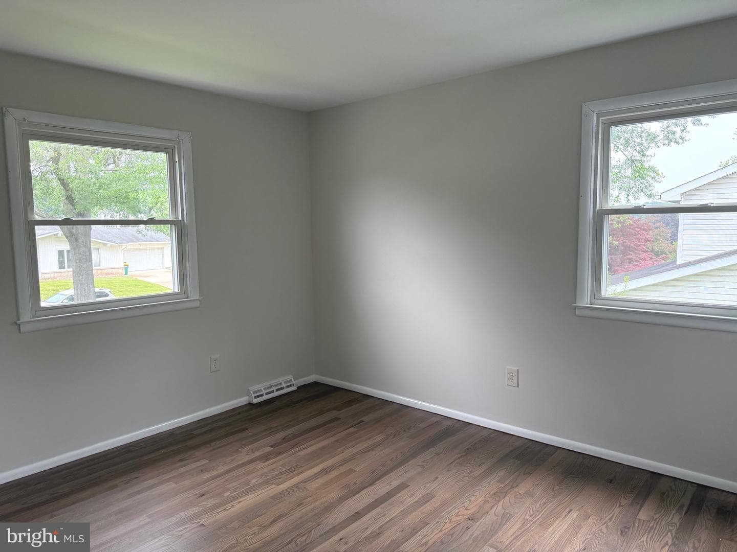 4910 Shasta Way photo 19