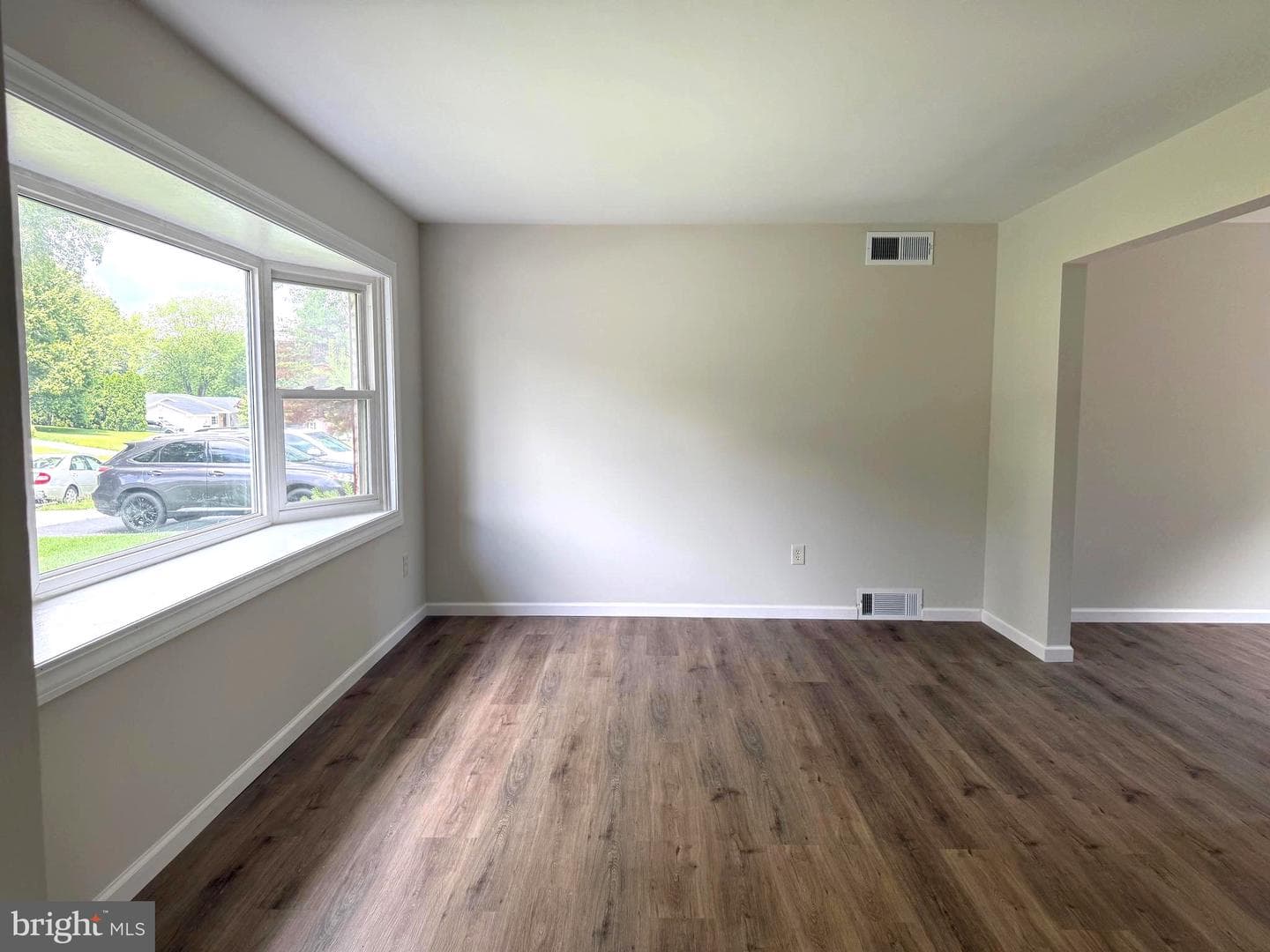 4910 Shasta Way photo 7