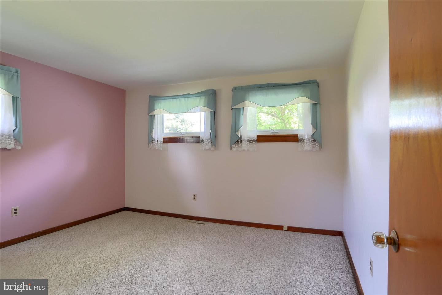 2378 Walnut Bottom Road photo 14