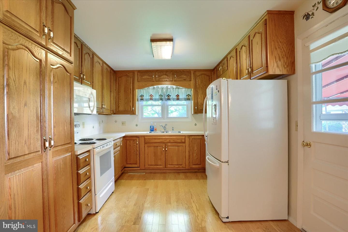 2378 Walnut Bottom Road photo 7