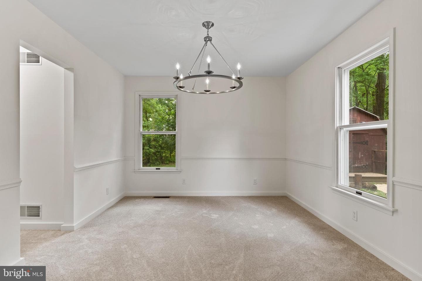 7 Forest Lane photo 22