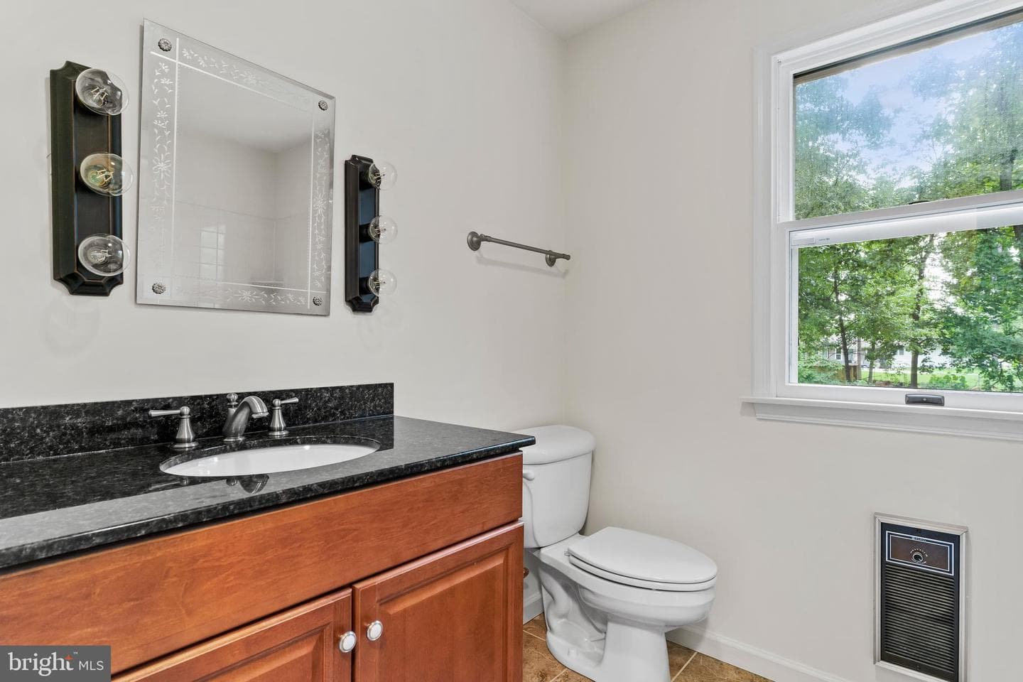 7 Forest Lane photo 33