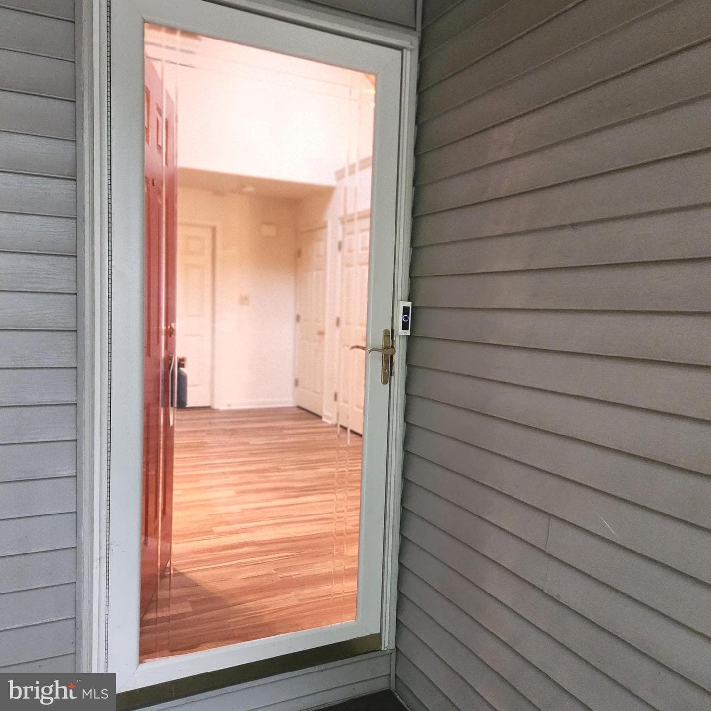 1455 Maplewood Drive photo 4