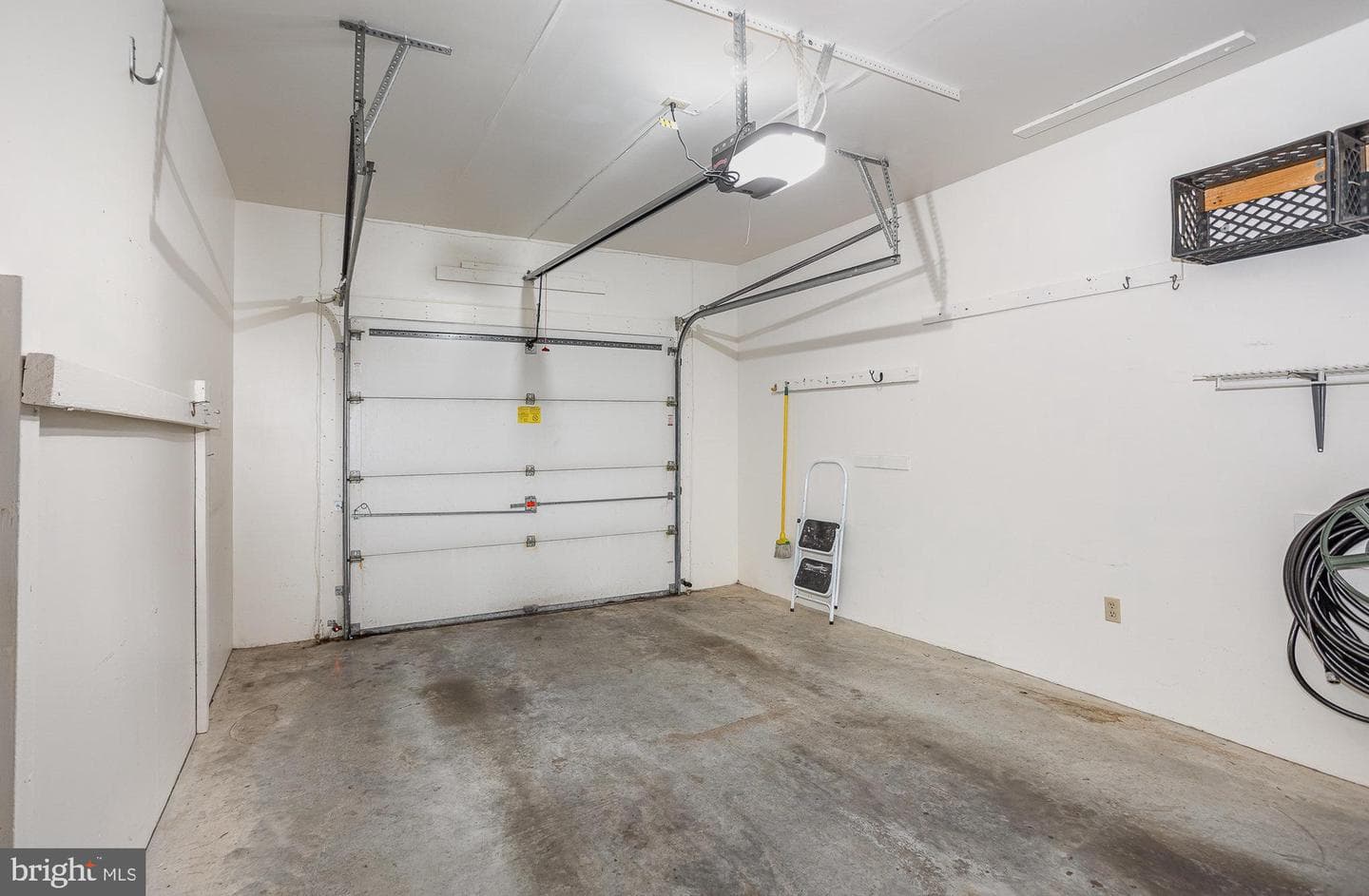 1455 Maplewood Drive photo 49