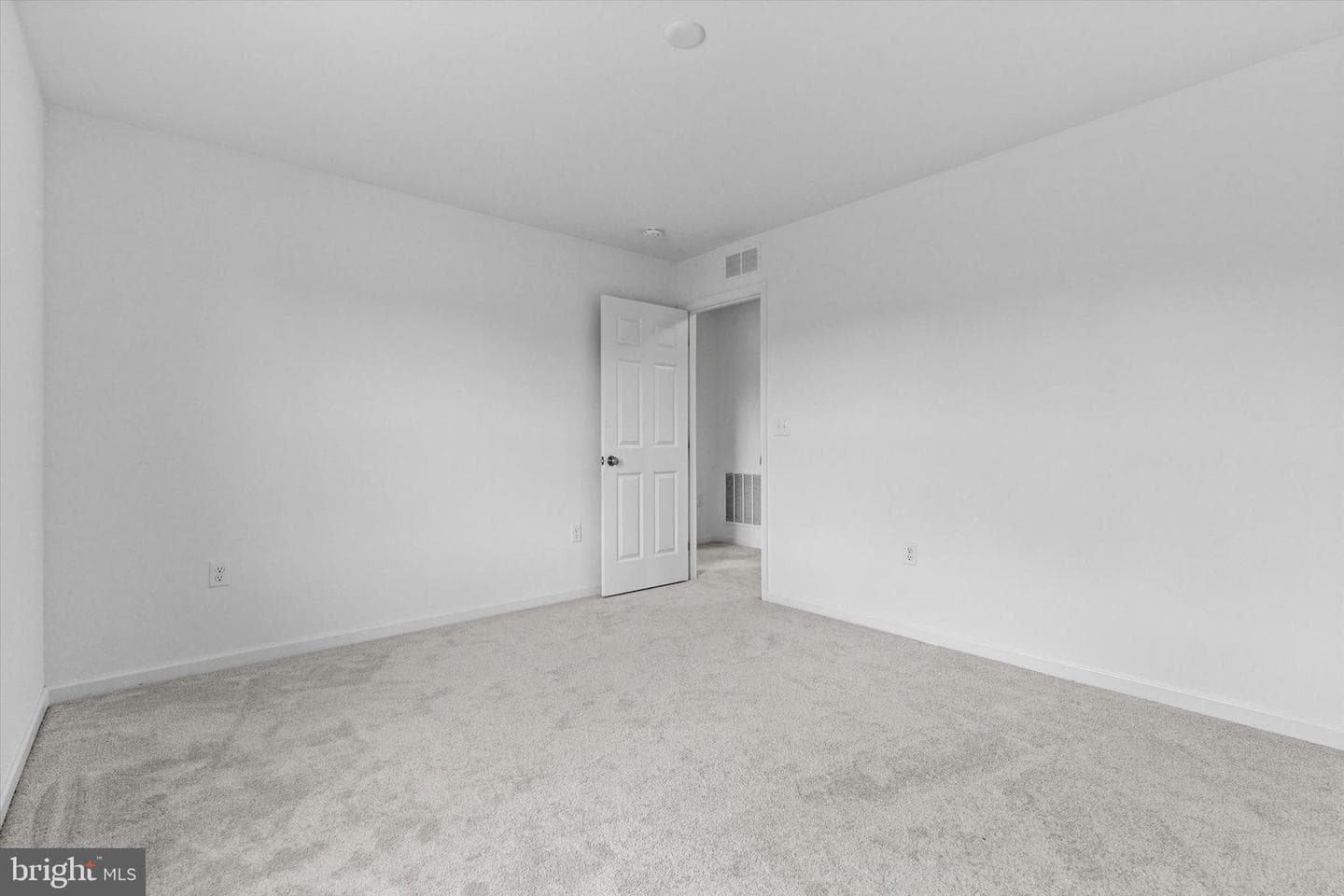 104 Berkshire Drive photo 28