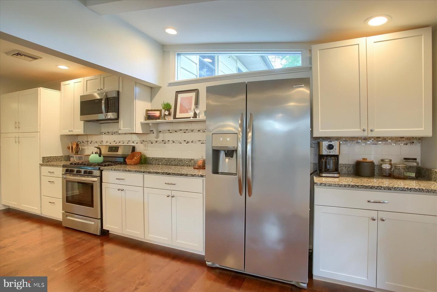 10 E Ridge Street photo 18