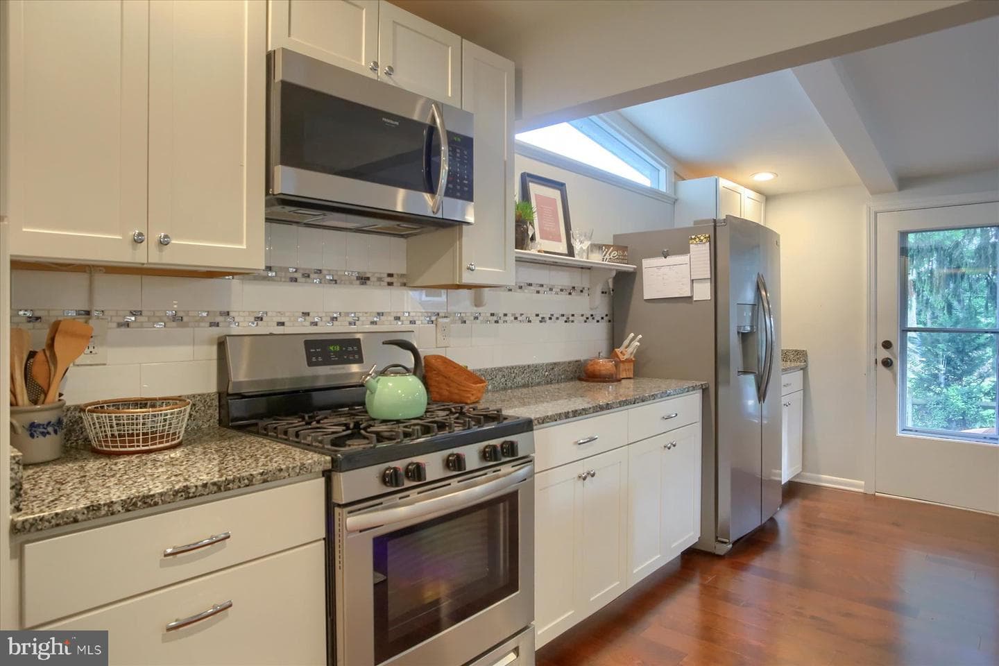 10 E Ridge Street photo 20