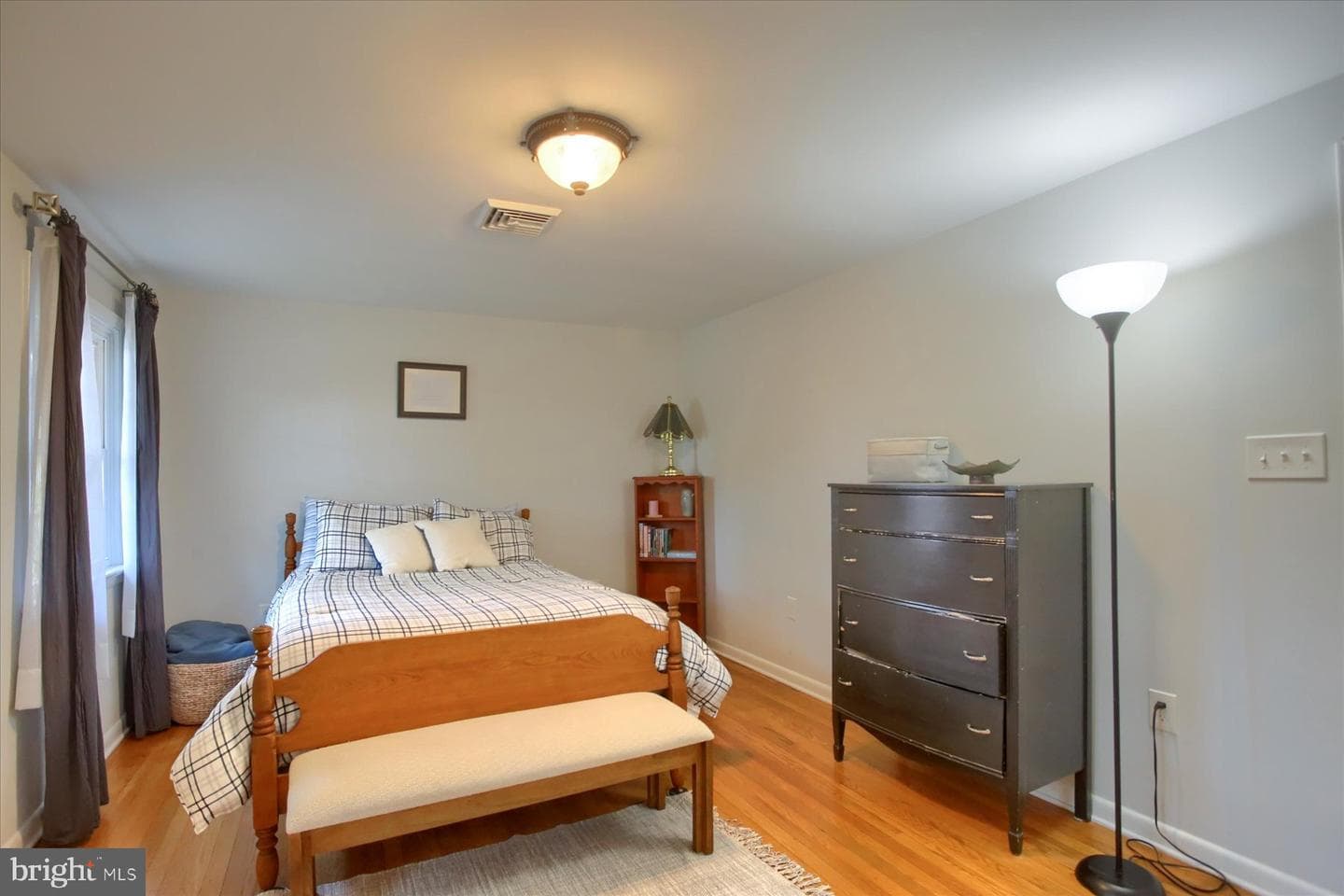 10 E Ridge Street photo 24