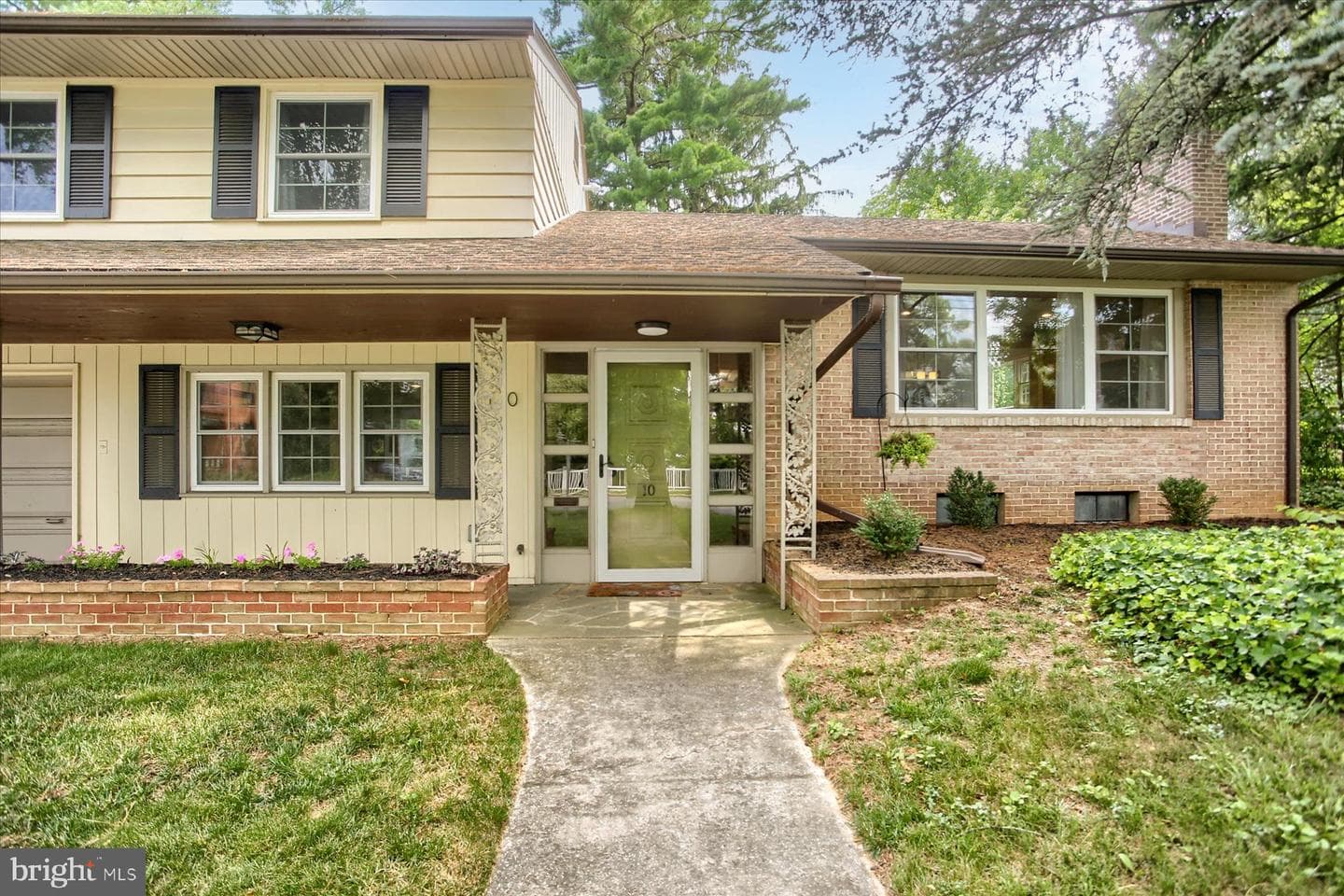 10 E Ridge Street photo 3