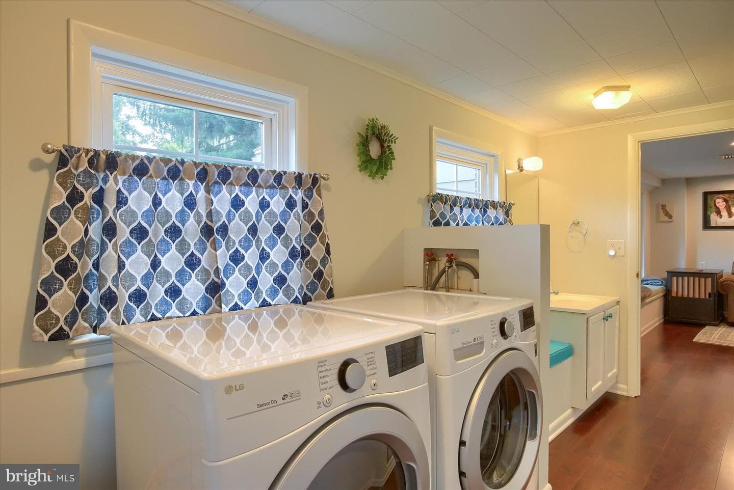 10 E Ridge Street photo 39