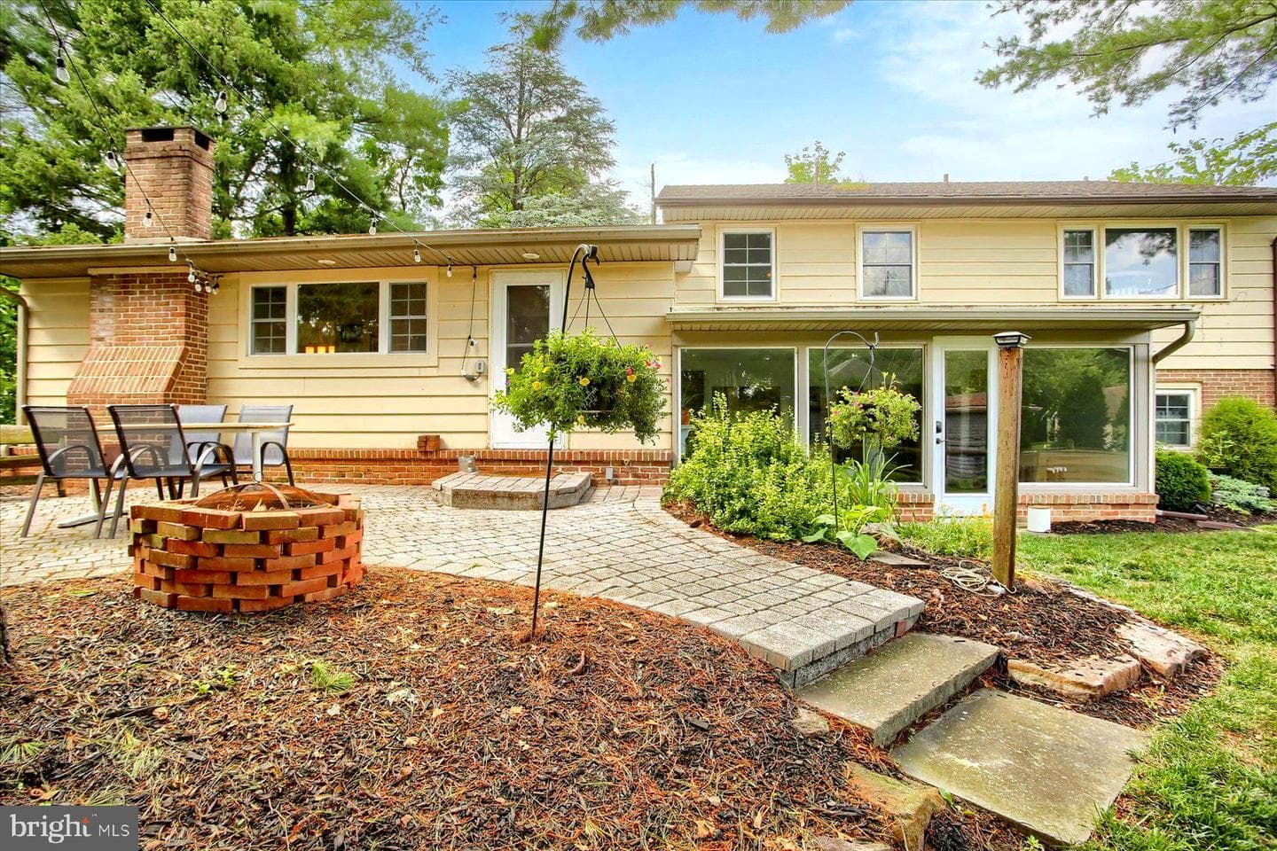 10 E Ridge Street photo 46