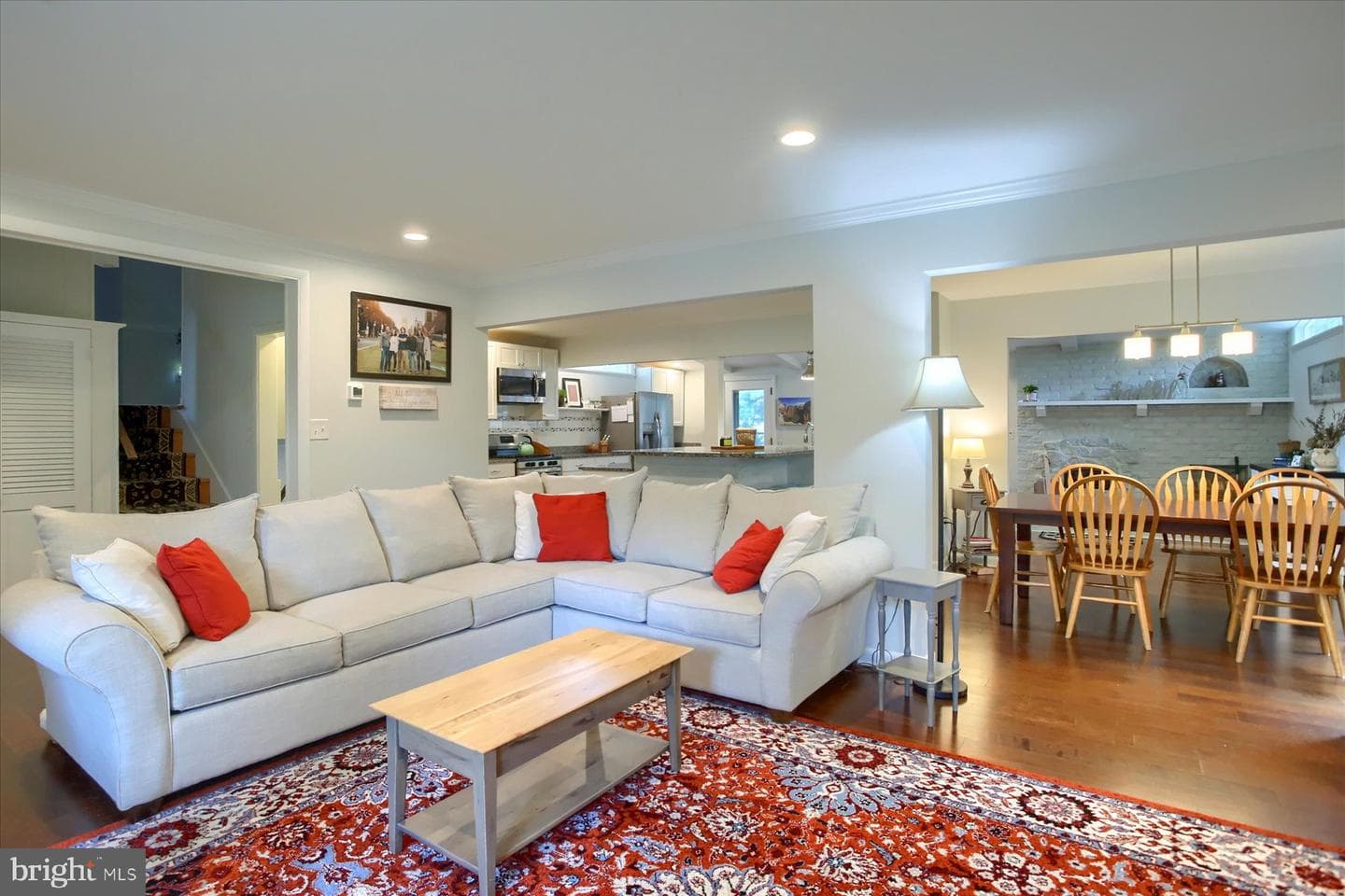 10 E Ridge Street photo 7