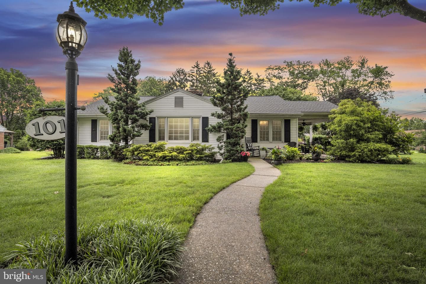 101 N Saint Johns Drive