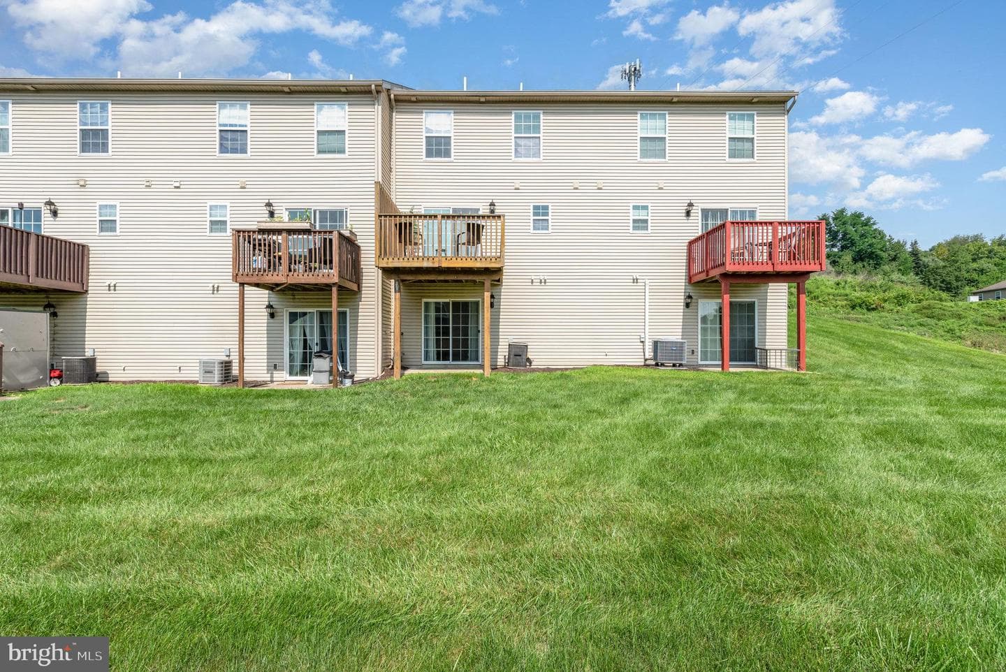 2393 Mill photo 20