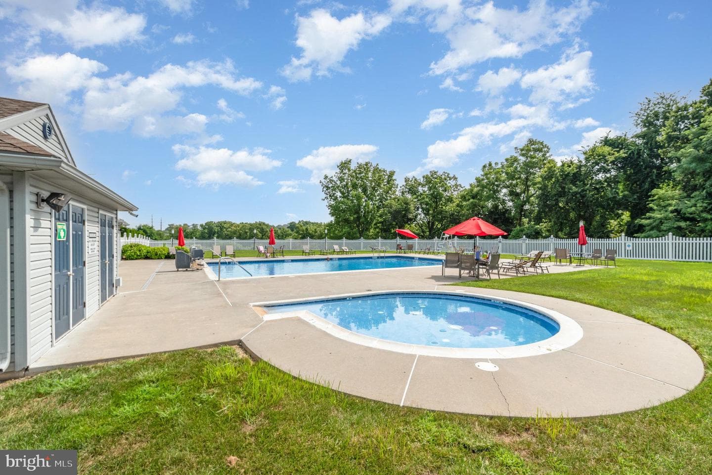 2393 Mill photo 24