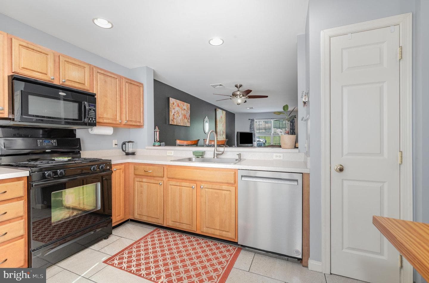 2393 Mill photo 7