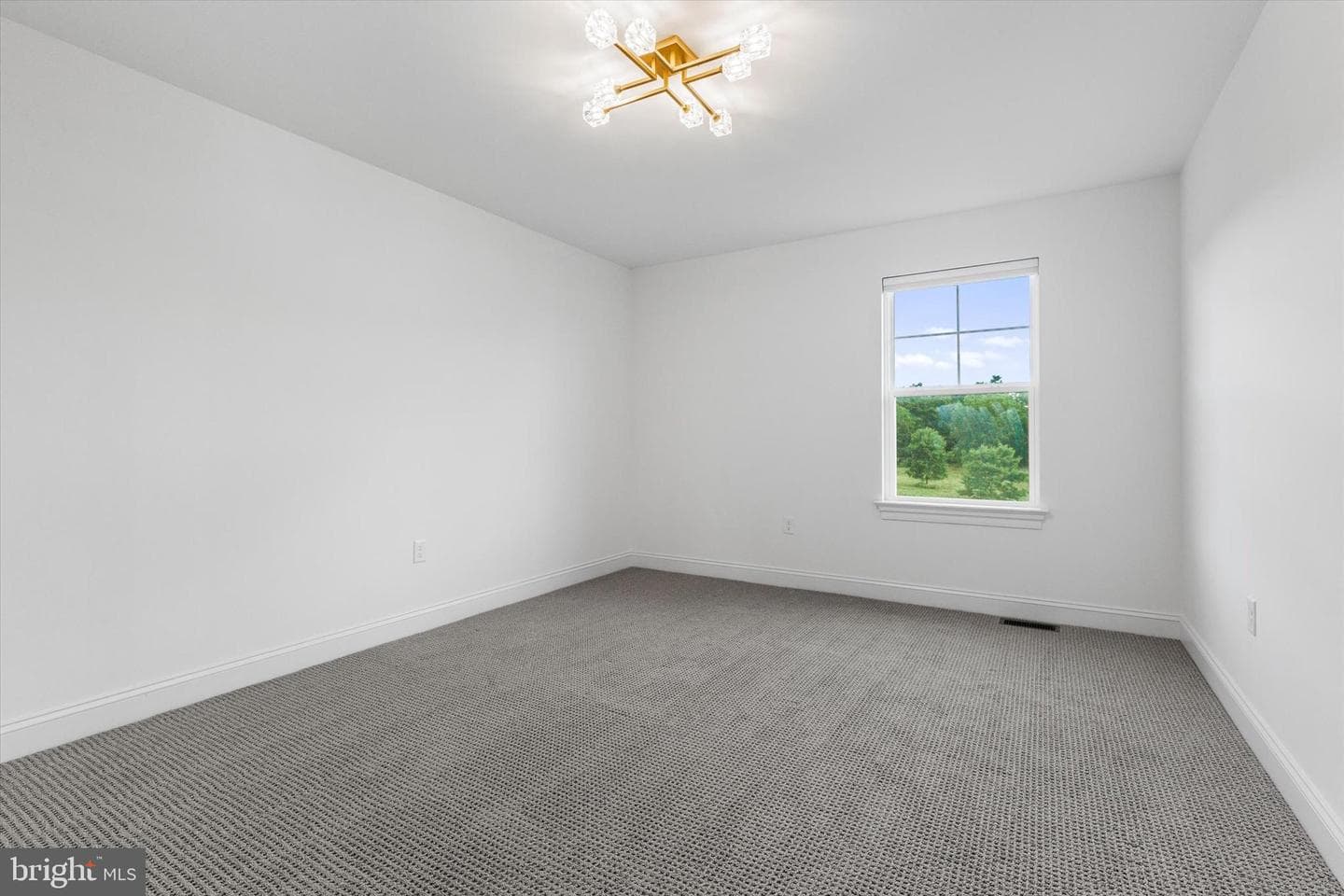 106 Berkshire Drive photo 28