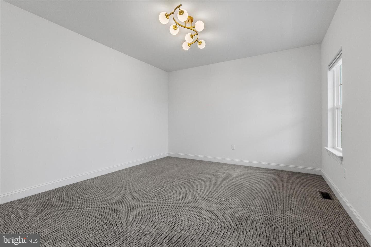 106 Berkshire Drive photo 6