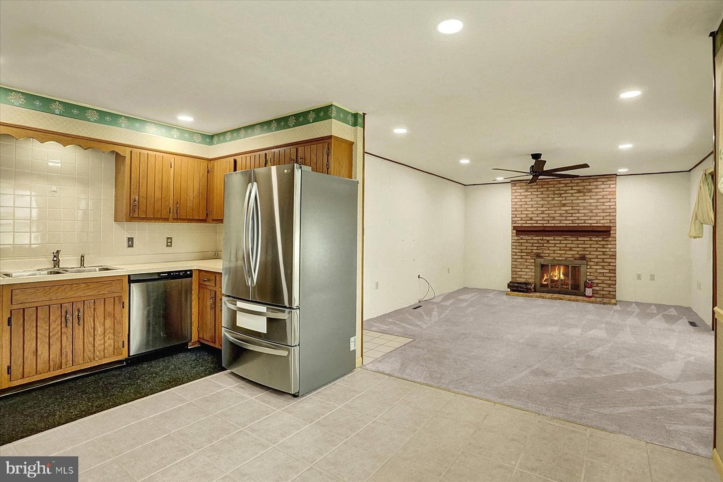 528 Fairway Drive photo 4