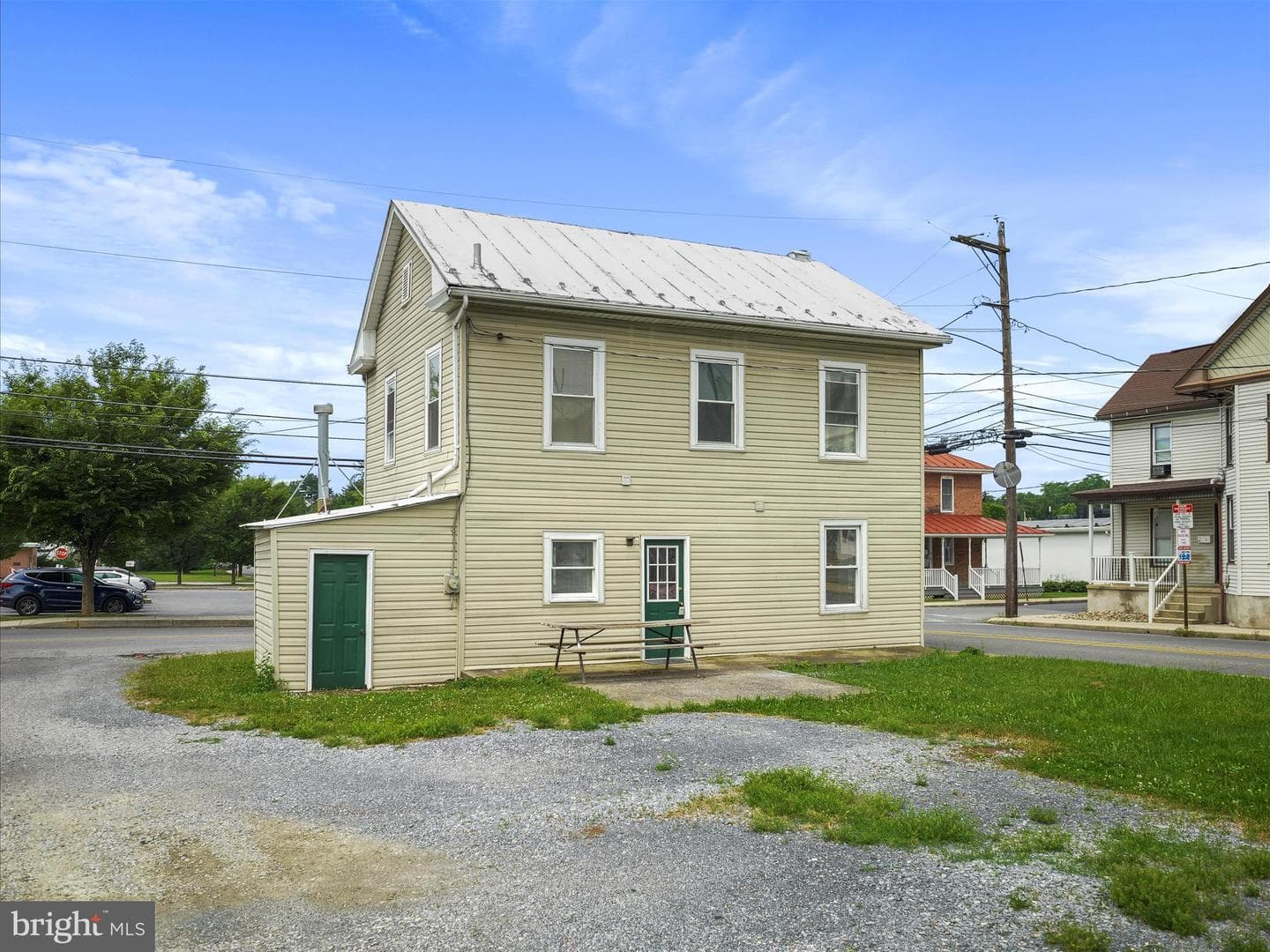 14 W Burd Street photo 30